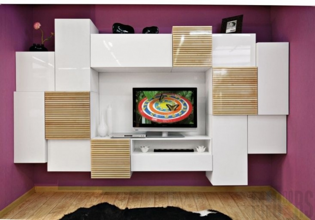 Расчет images/newkat/mebel/tv-yunity/rozovye_steny_v_interere_gostinoy.jpg